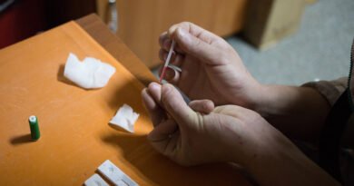 L’ONUSIDA avertit que des millions de personnes mourront à cause du sida si on ne s’attaque pas aux inégalités L’ONUSIDA avertit que des millions de personnes mourront à cause du sida si on ne s’attaque pas aux inégalités