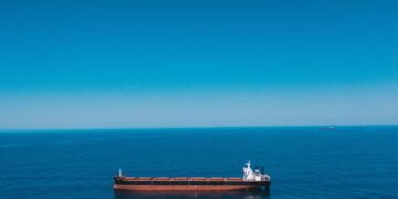 Attaques en mer Rouge : le commerce transitant par le canal de Suez chute de 42% (CNUCED)