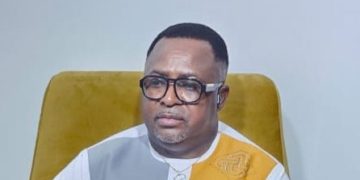 DR DAVID MAKONGO : UN LEADER D’EXCEPTION CÉLÉBRÉ À L’INTERNATIONAL