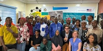 Lutte contre la désinformation : l’Ambassade des États-Unis et Villageois 2.0 lancent un programme innovant à Labé